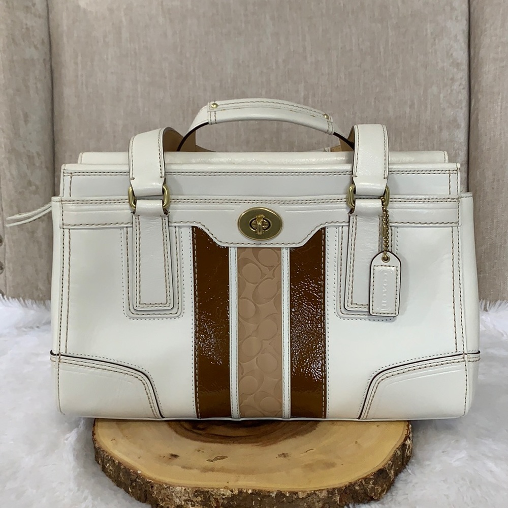 COACH HAMPTON IVORY LEATHER HANDBAG WITH GOLD ACCENT HARDWARE